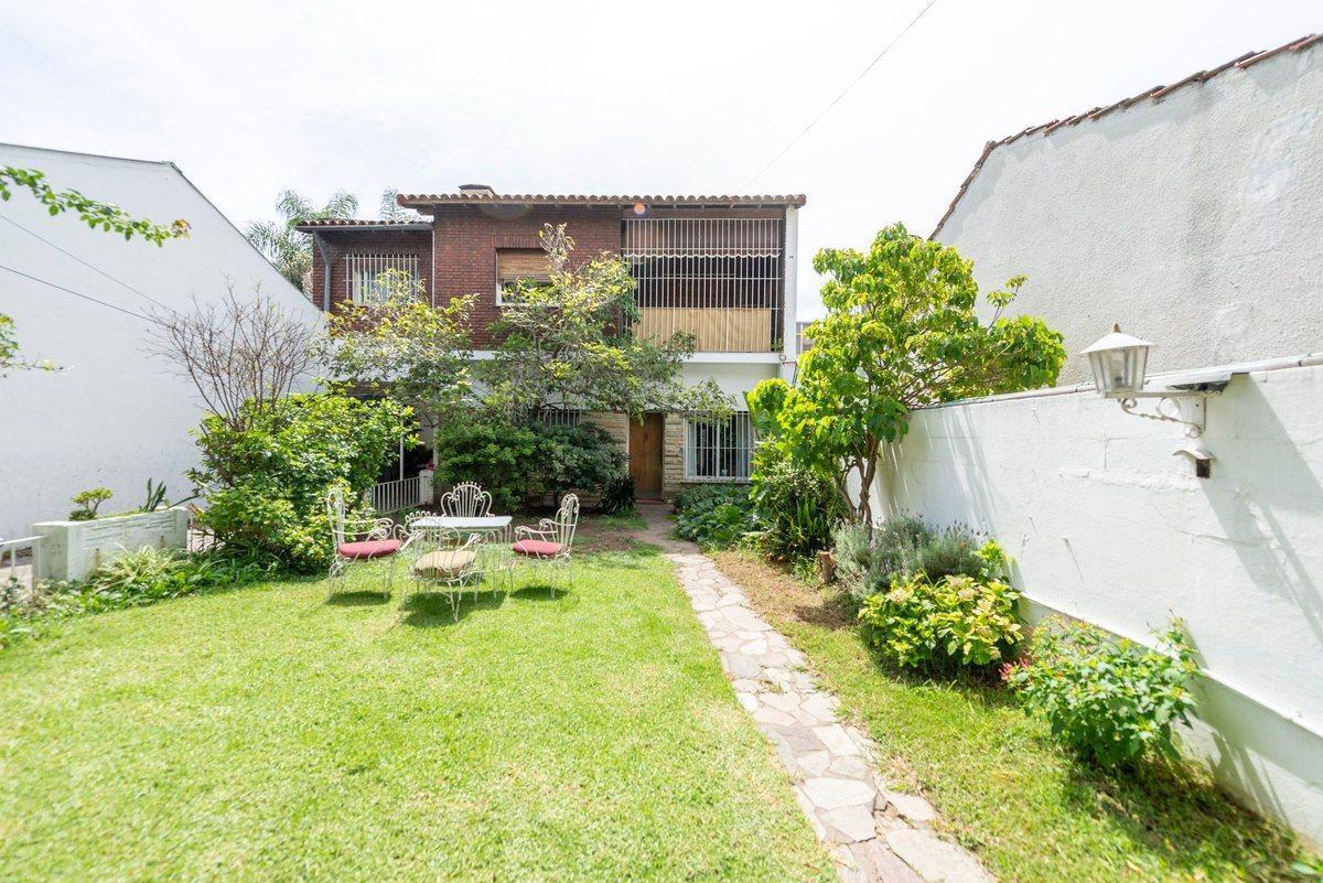 Foto de Casa multifamiliar Venta 7 amb. con jardin-Olivos, imagen 3
