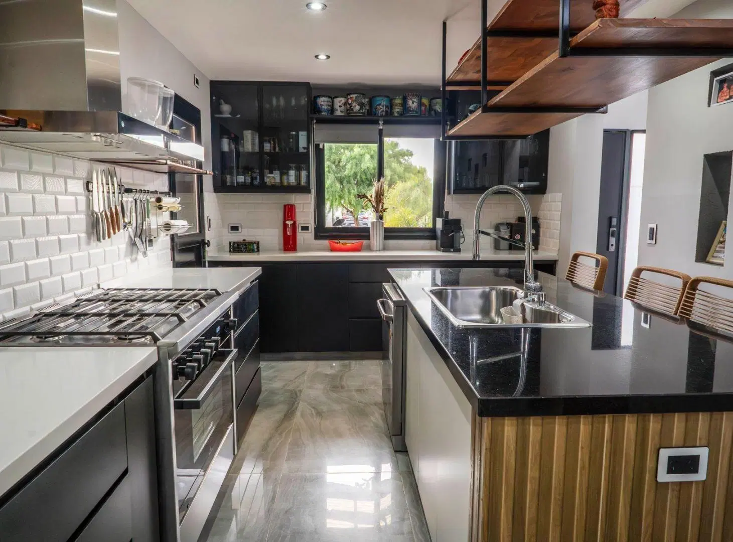 VENTA CASA 4 AMBIENTES SAN RAMON - PILAR DEL ESTE 2