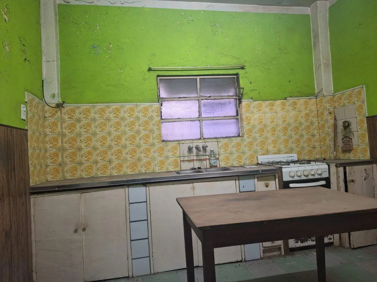 Casa a refaccionar en venta ubicada en José C. Paz 8