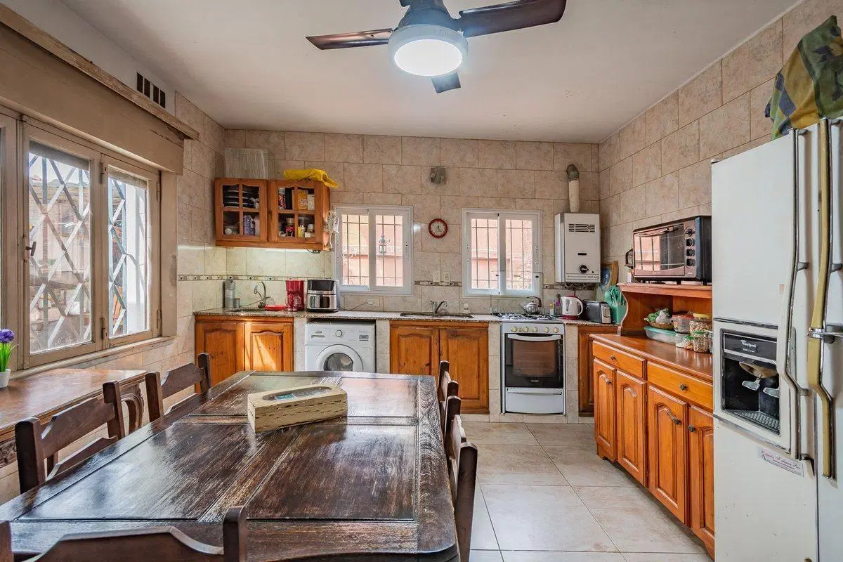 Venta casa 4 amb Escritorio Playroom Olivos 8