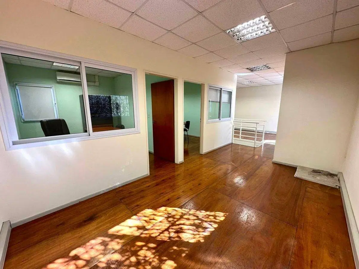 Oficinas en Venta en Escobar, CENTRO 4
