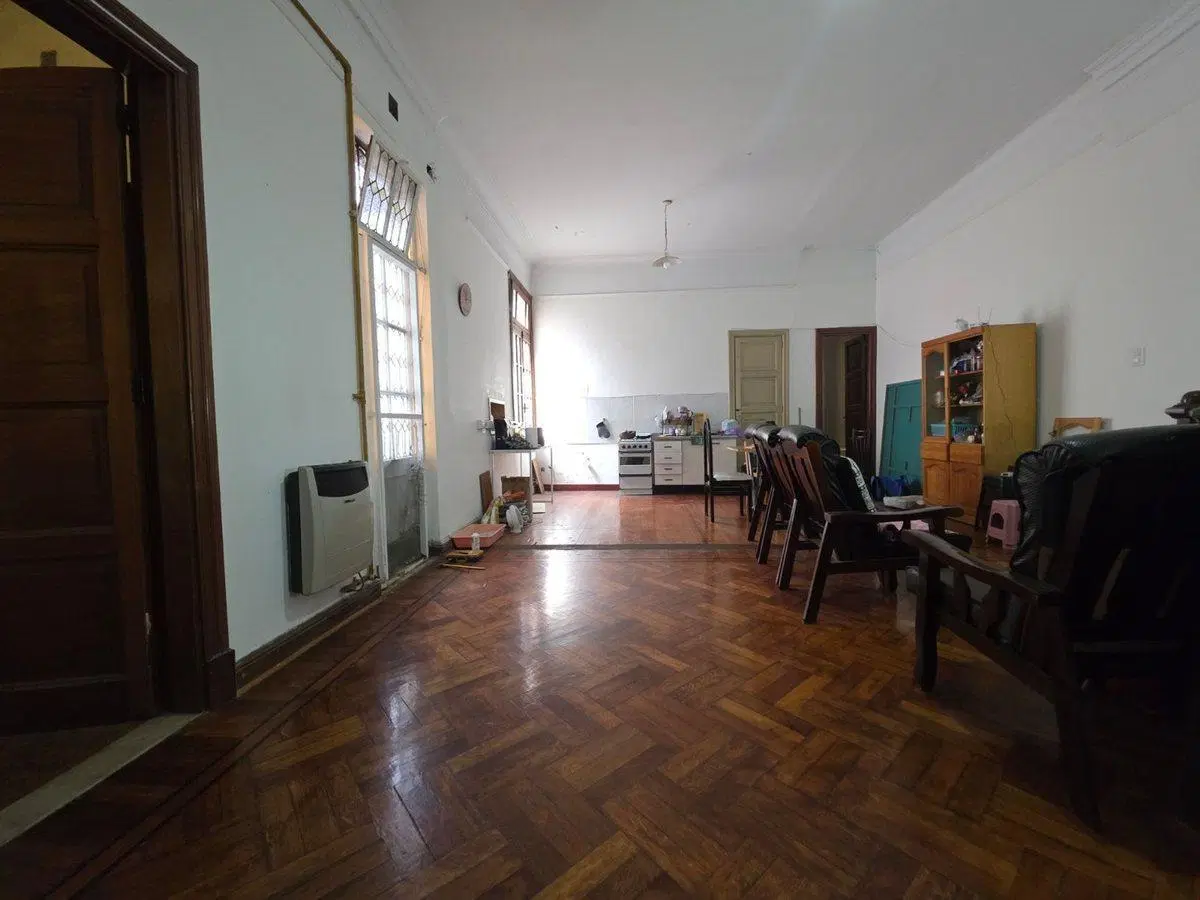 VENTA CASA MULTIFAMILIAR EN FLORES 3