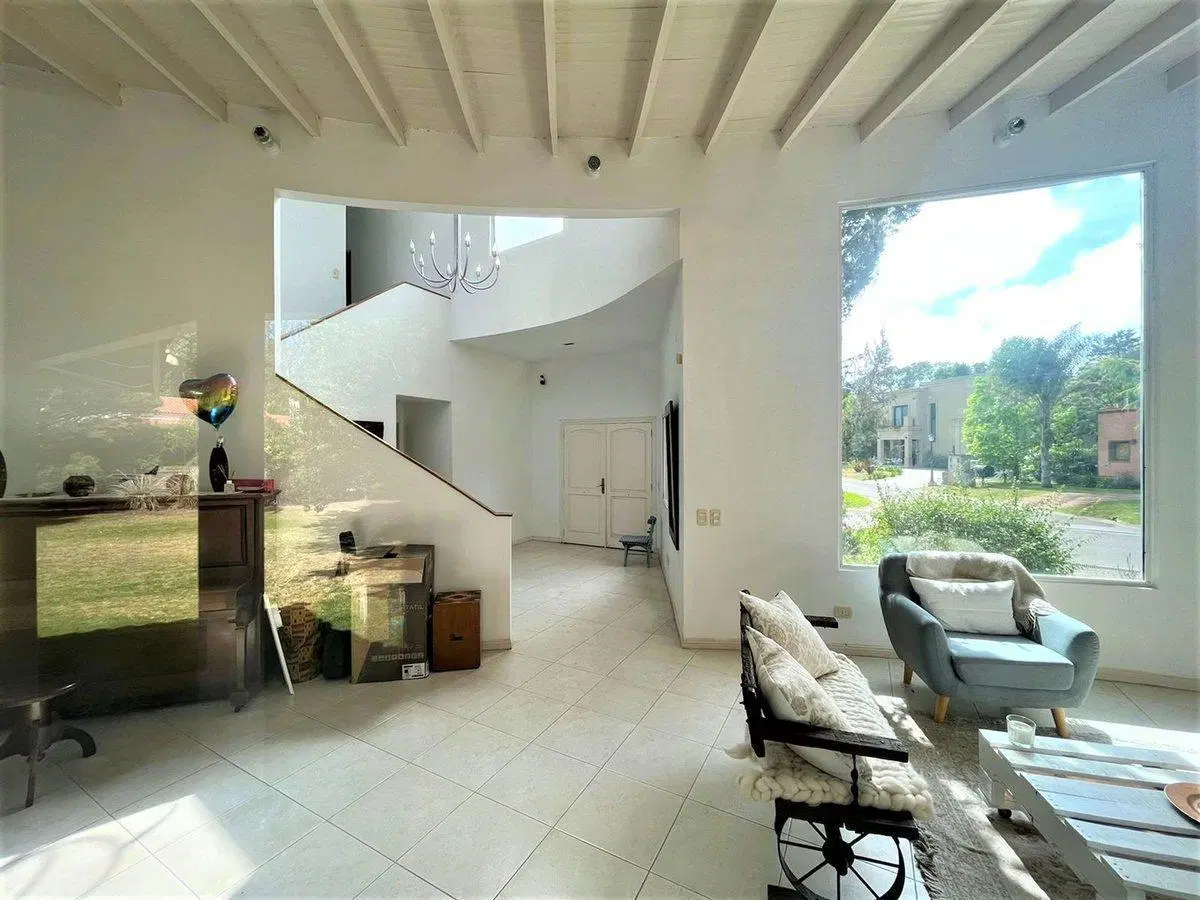 Casa de 6 ambientes en Fincas del Lago Escobar 4