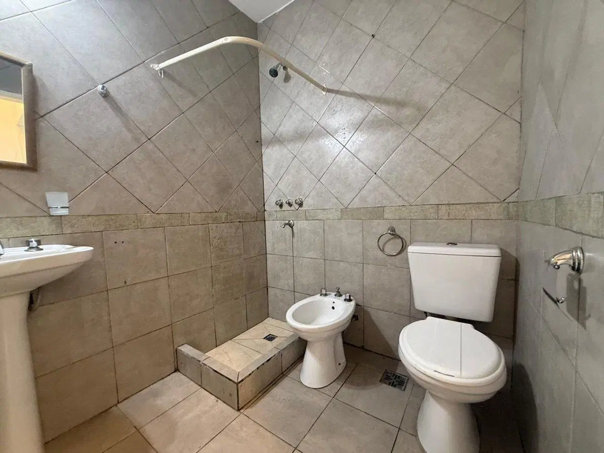 VENTA DEPARTAMENTO 2 AMBIENTES EN RAMOS MEJIA 5