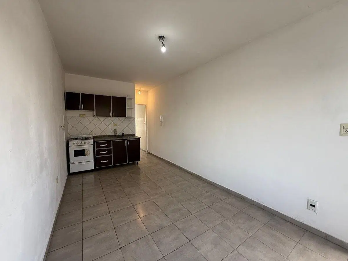 VENTA DEPARTAMENTO 2 AMBIENTES EN RAMOS MEJIA 2