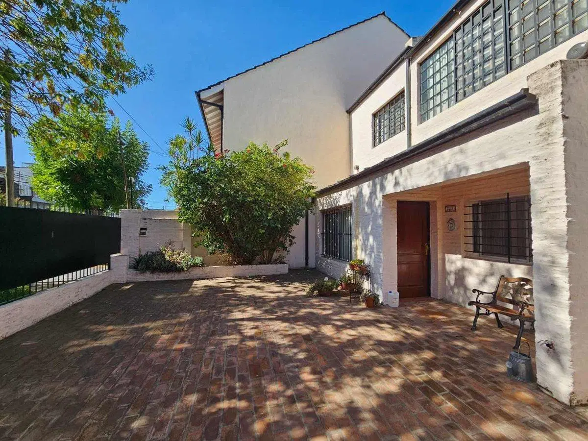 VENTA CASA SAN ISIDRO BECCAR 6 AMB PARQUE PILETA 4