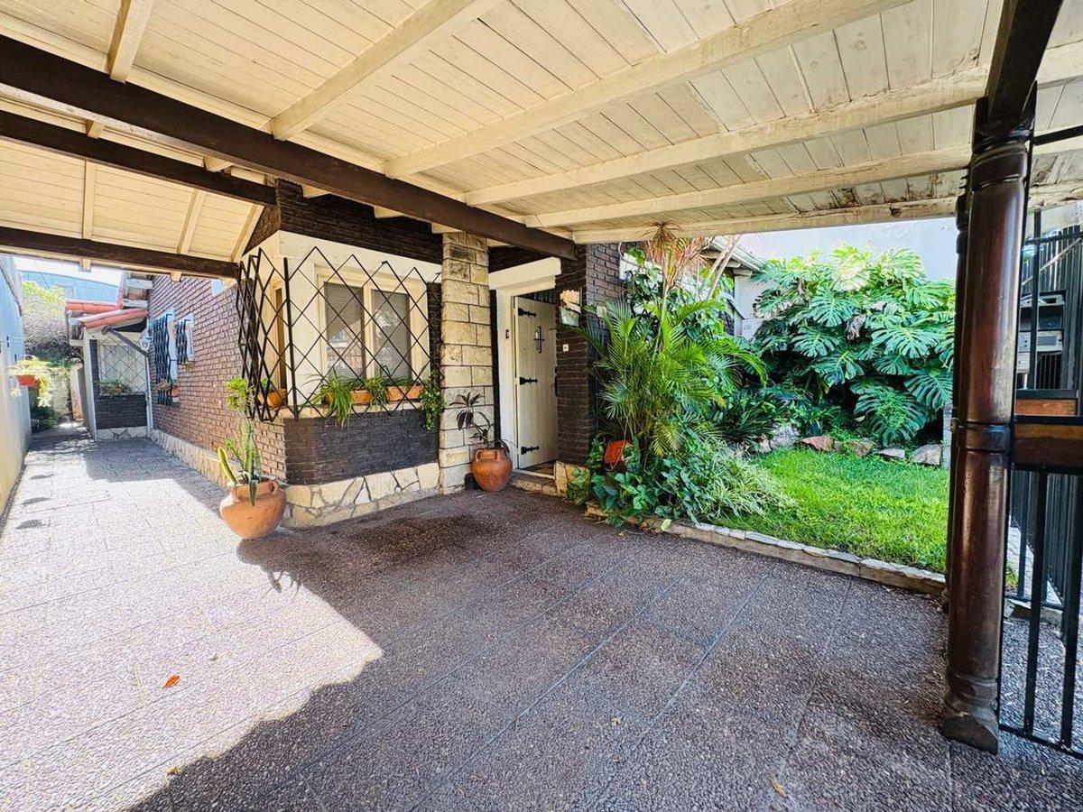 Foto de VENTA CASA 4 AMB BOULOGNE PARA ACTUALIZAR, imagen 3