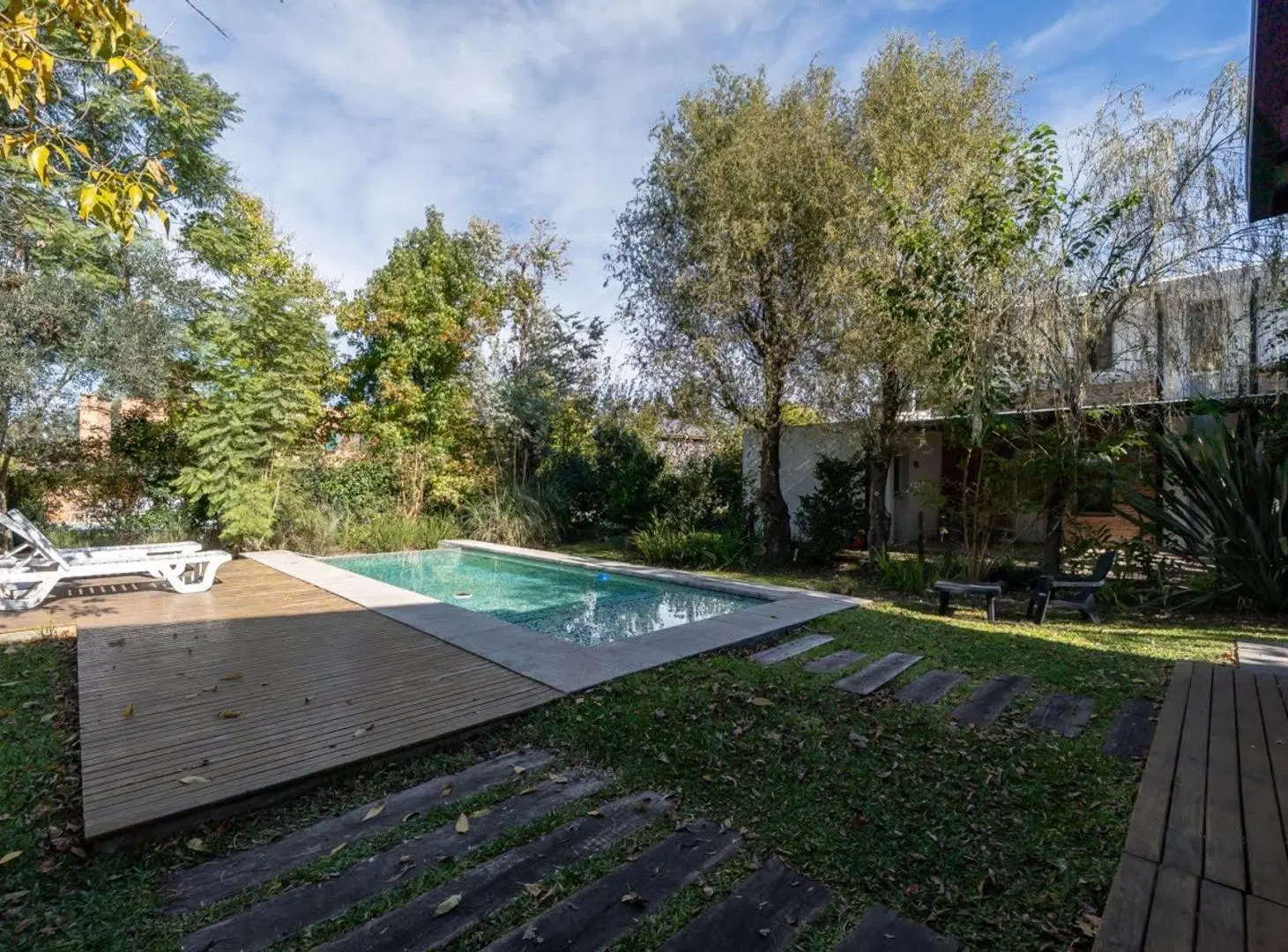 Casa de 5 amb en venta en FIncas del Lago Escobar 4