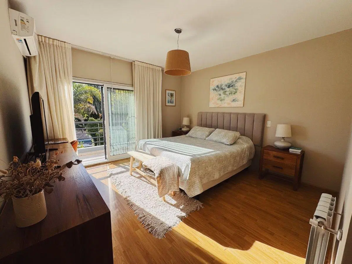 Triplex 5 amb. c/pileta en Venta-Tigre residencial 8