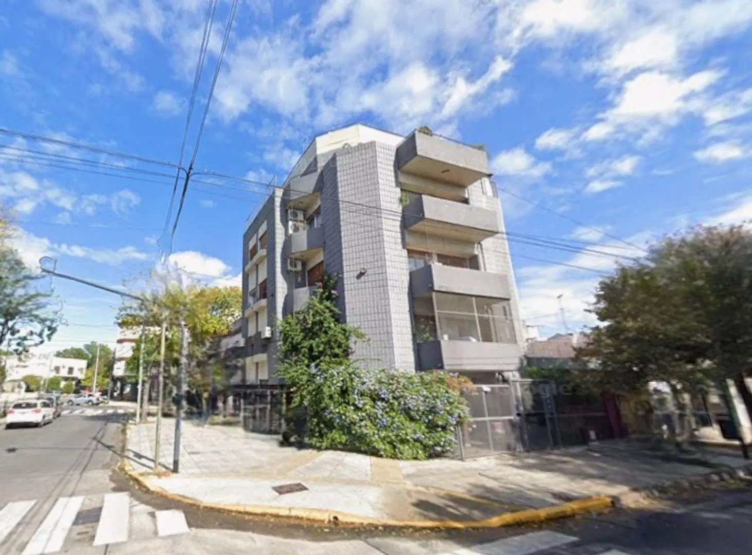 VENTA DEPTO 5 AMBIENTES EN VERSALLES C/COCHERA 2