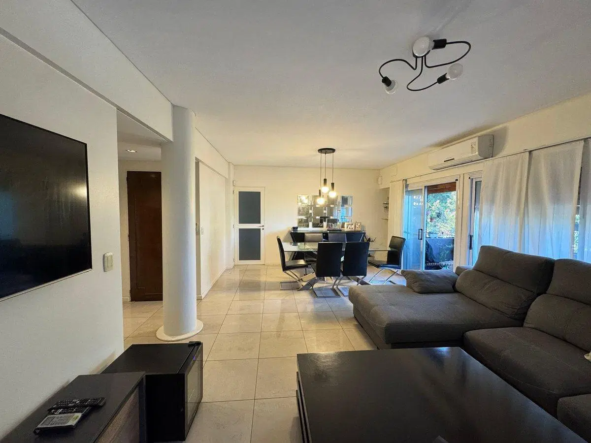 VENTA DEPTO 5 AMBIENTES EN VERSALLES C/COCHERA 5