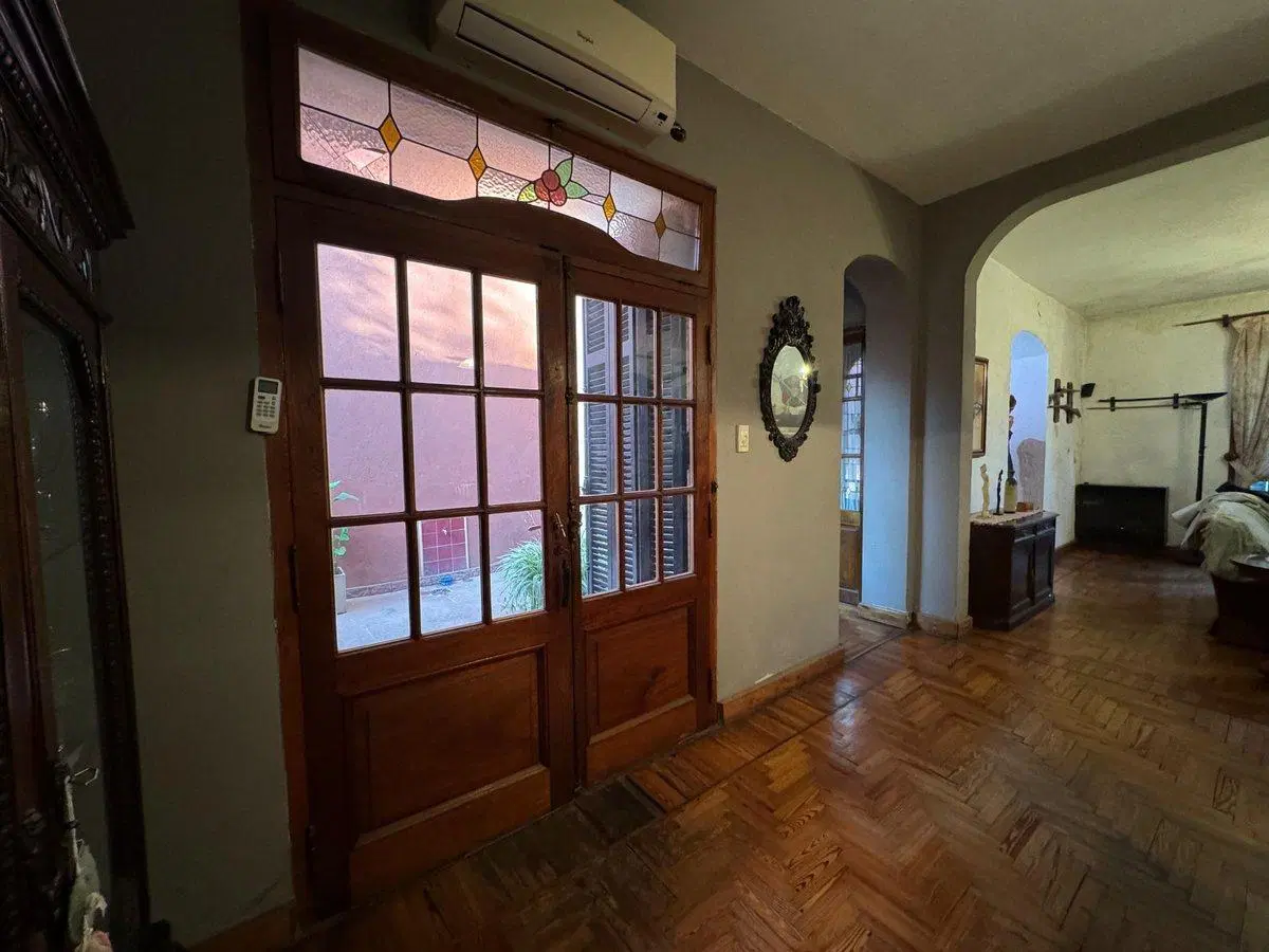 venta de casa en Temperley de 5 ambientes 8