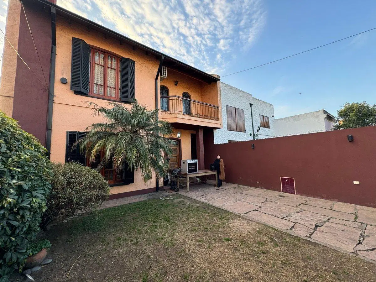 venta de casa en Temperley de 5 ambientes 3