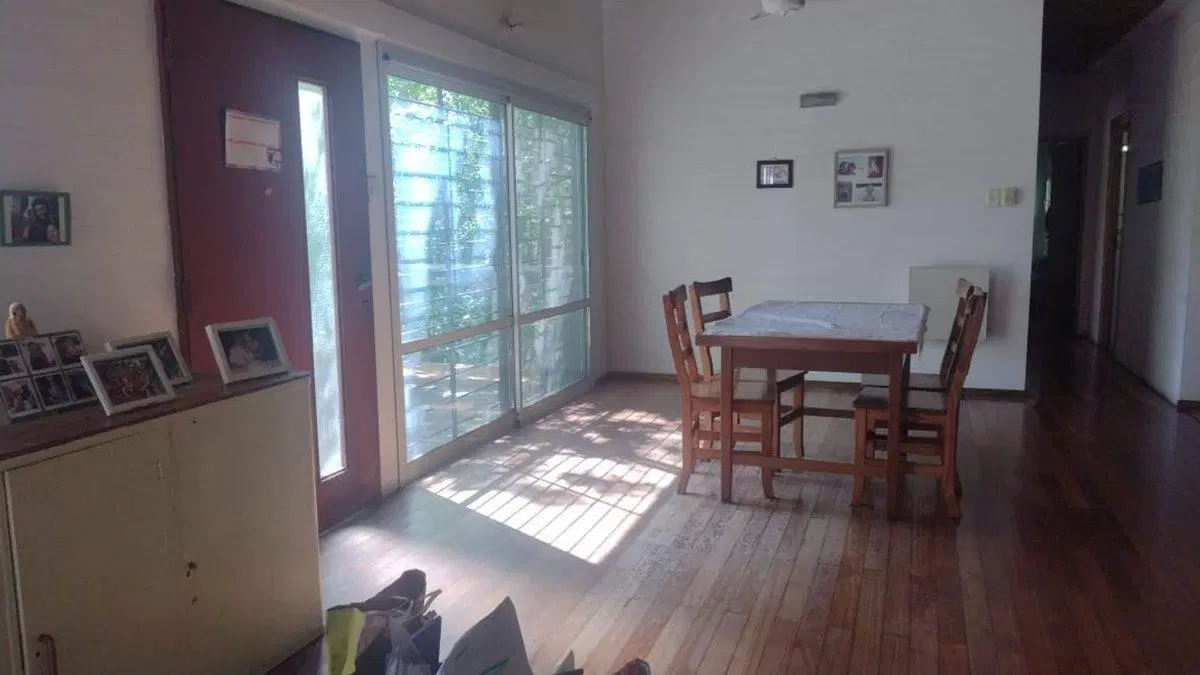 CASA SOBRE EL CANAL ROMPANI EXCELENTE 2