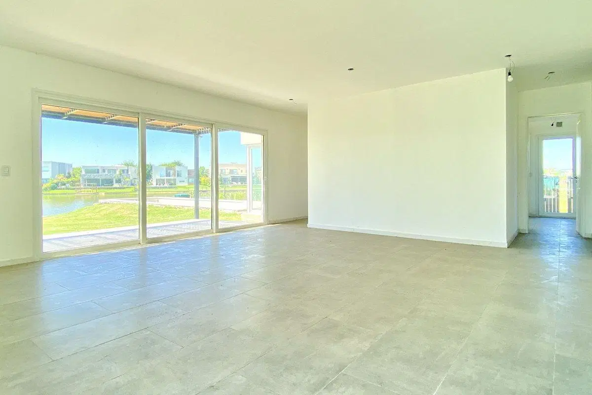 Venta Casa Estrenar Laguna y Pileta Cantón Islas 8