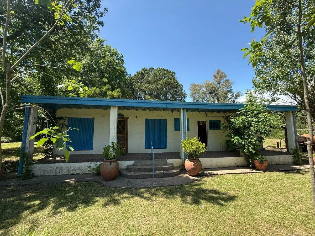 VENTA CASA 4 AMBIENTES AL RIO EN ZARATE CAMPANA 4