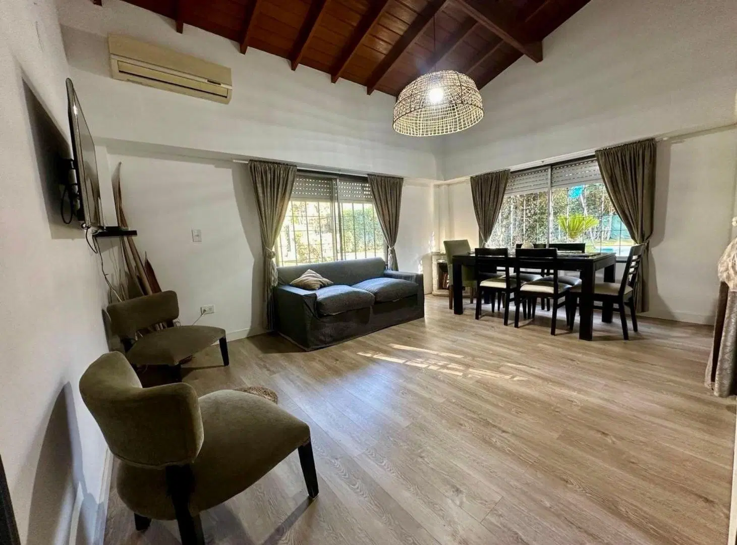 Casa en Venta  2 amb en el Barrio El Cazador 5