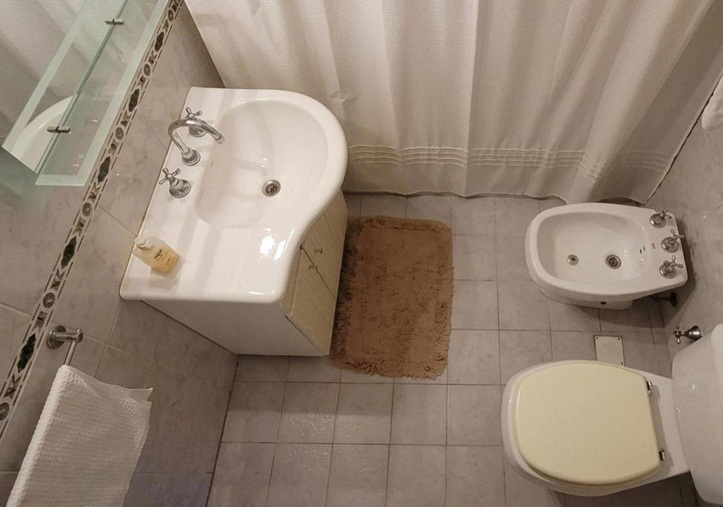 Foto de DEPARTAMENTO 2 AMBIENTES AL FRENTE BARRIO NORTE, imagen 4