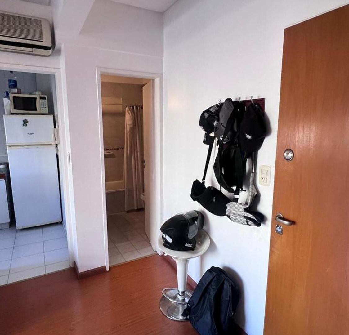 Foto de DEPARTAMENTO 2 AMBIENTES AL FRENTE BARRIO NORTE, imagen 3