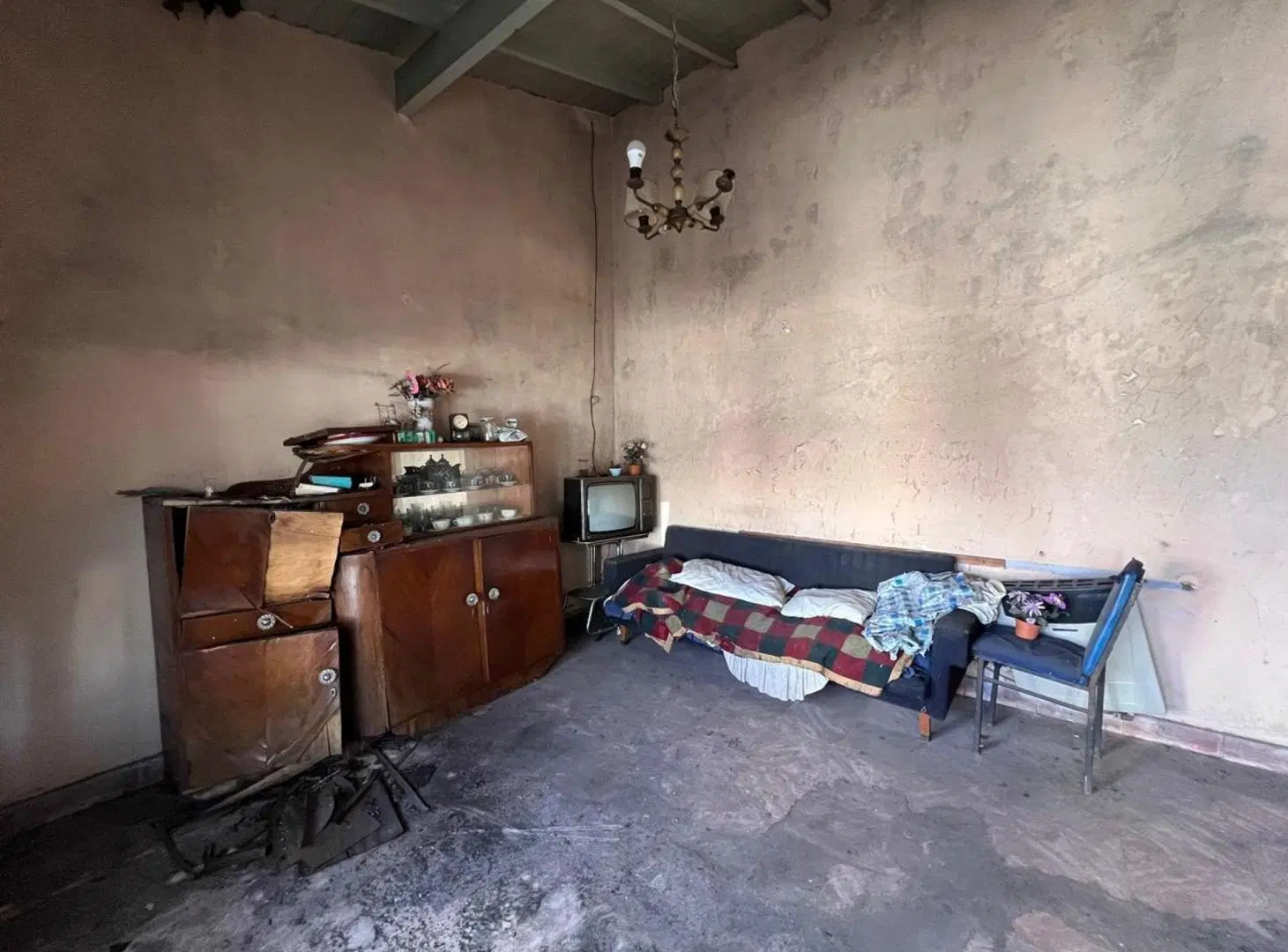 VENTA CASA 3 AMBIENTES - ISIDRO CASANOVA 2