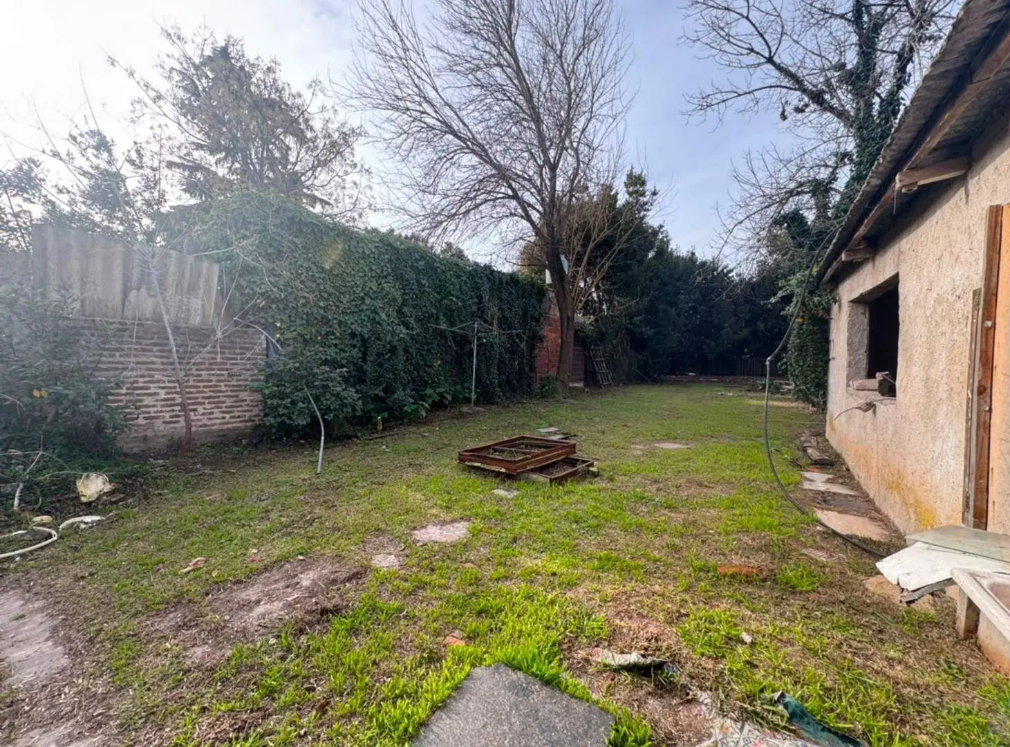 CASA EN VENTA EN MATHEU A REFACCIONAR 5