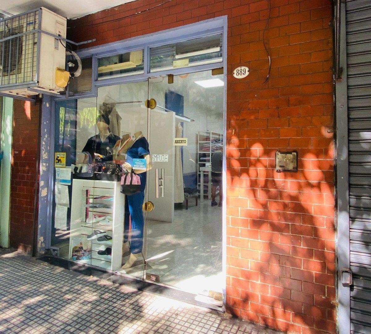 Foto de VENTA AMPLIO LOCAL EN RECOLETA, imagen 3