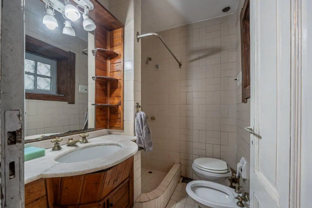 CASA DE 7 AMBIENTES EN VENTA EN TIGRE CENTRO 8