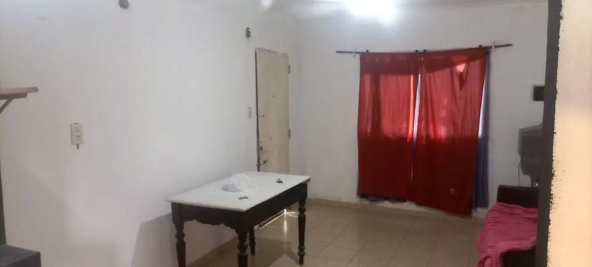 VENTA CASA 2 AMBIENTES EN MATHEU ESCOBAR 6