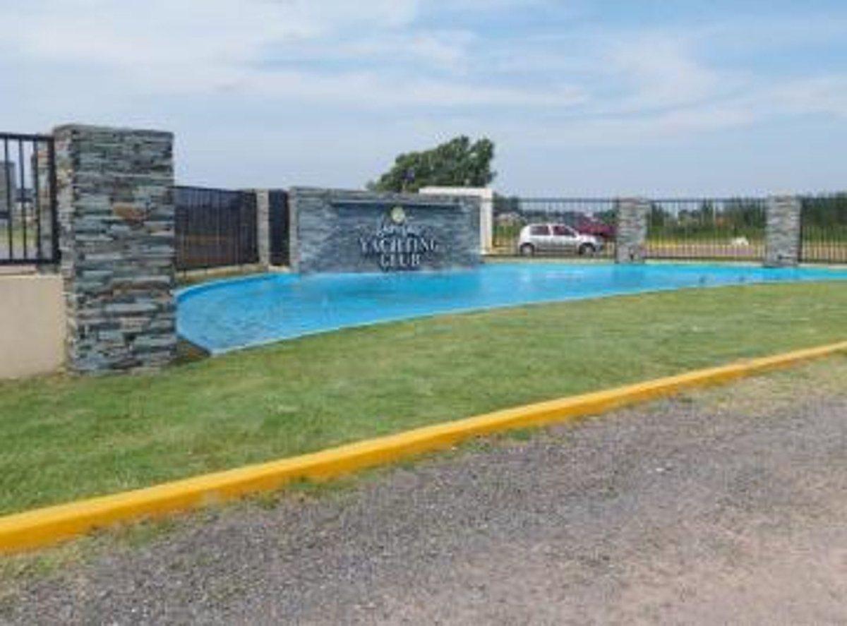 Foto de LOTE EN VENTA - GRAL. RODRIGUEZ - B° YACHTING C., imagen 1