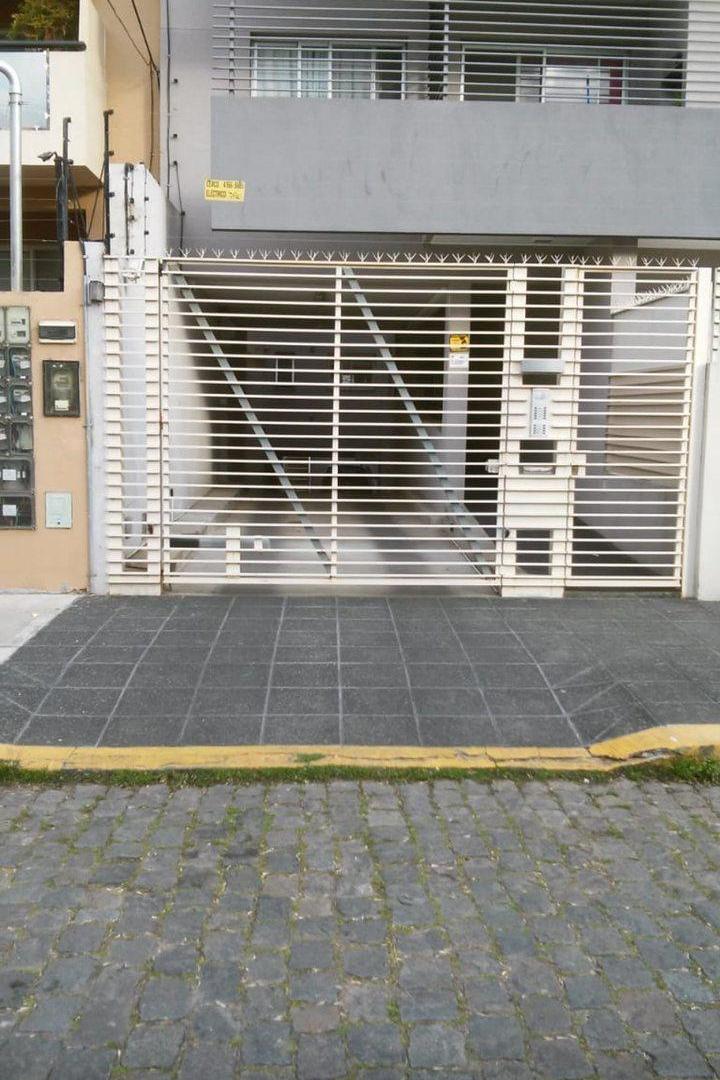 Foto de Venta cochera cubierta fija San Isidro, imagen 3