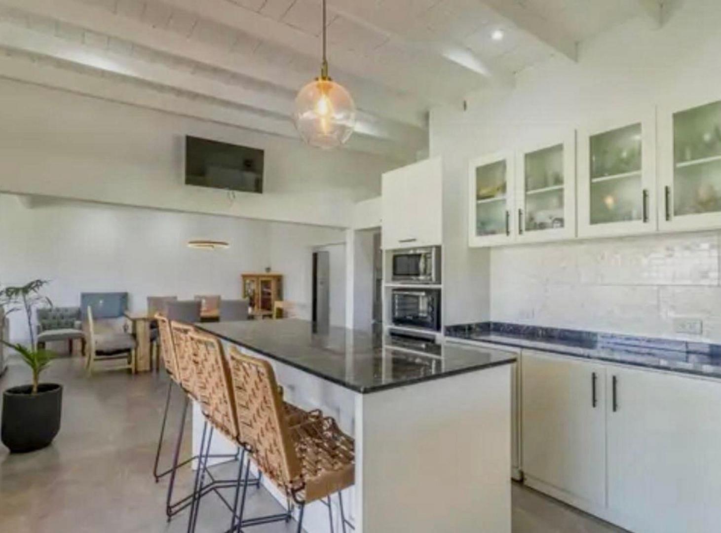 Foto de Casa en Venta 4 amb en Barrio San Jeronimo, imagen 3