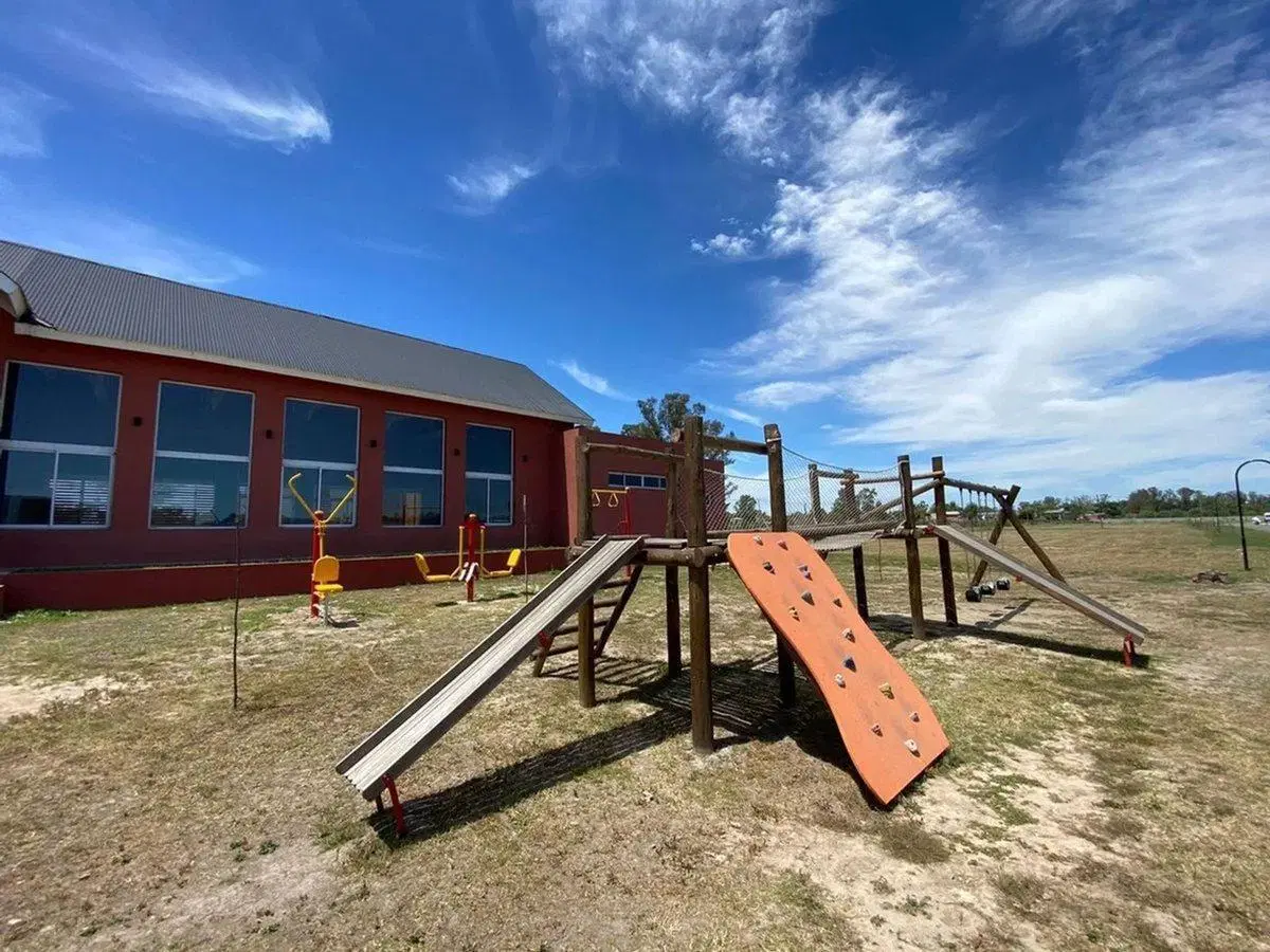 VENTA DE LOTE EN EL BARRIO CERRADO  "EL ENSUEÑO " 4