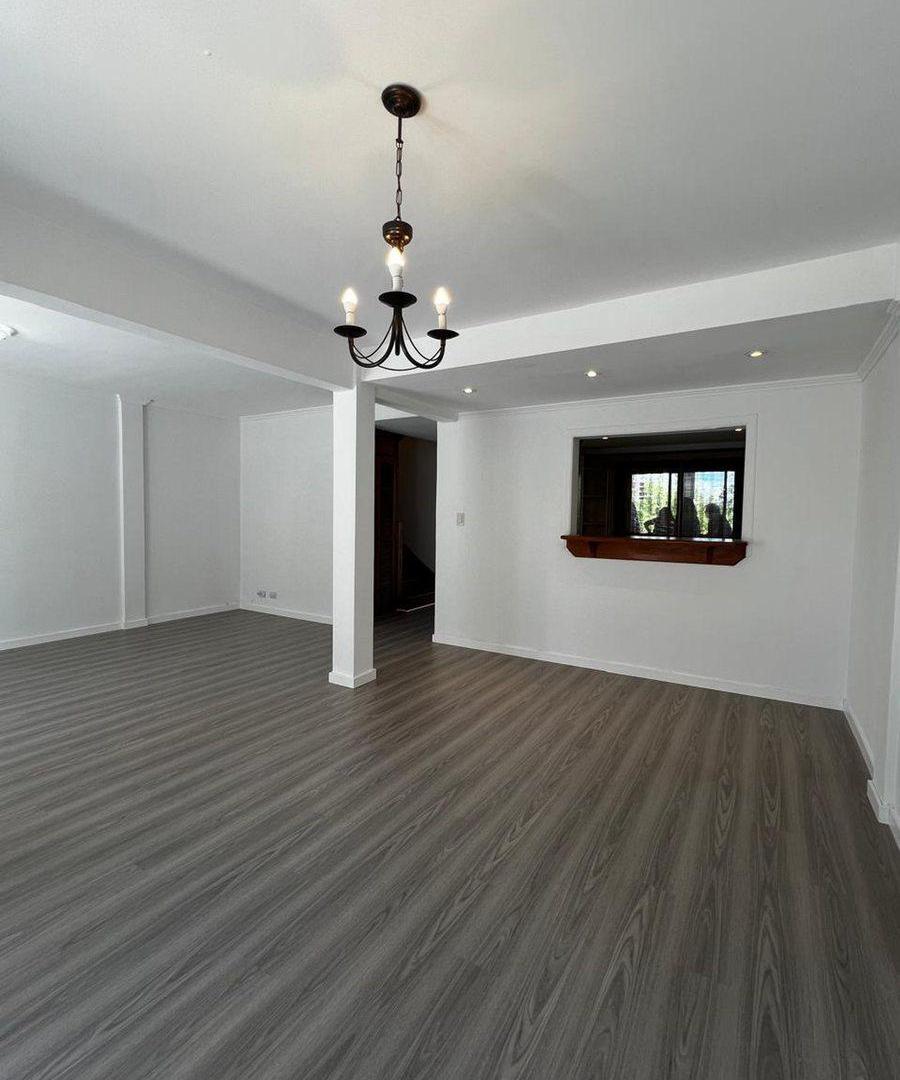 Foto de Venta Triplex 5 amb. en Barrio Náutico con amarra, imagen 4