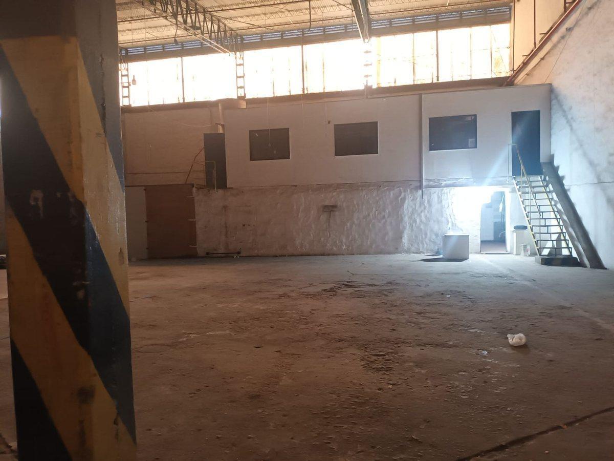 Foto de ALQUILER DEPOSITO GALPON C/ SEGURIDAD- BARRACAS, imagen 3