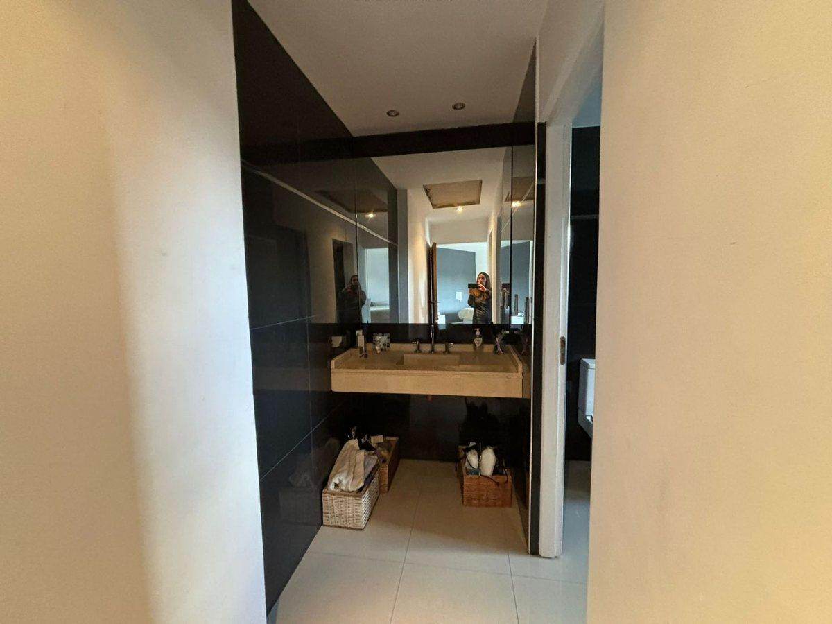 Foto de Casa de dos plantas en lote interno, imagen 2
