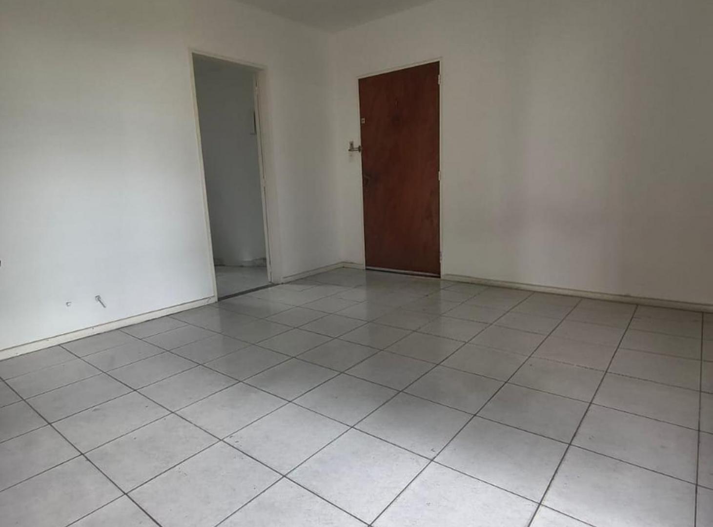 Foto de DPTO EN VENTA SAN JUSTO 3 AMBIENTES, imagen 2