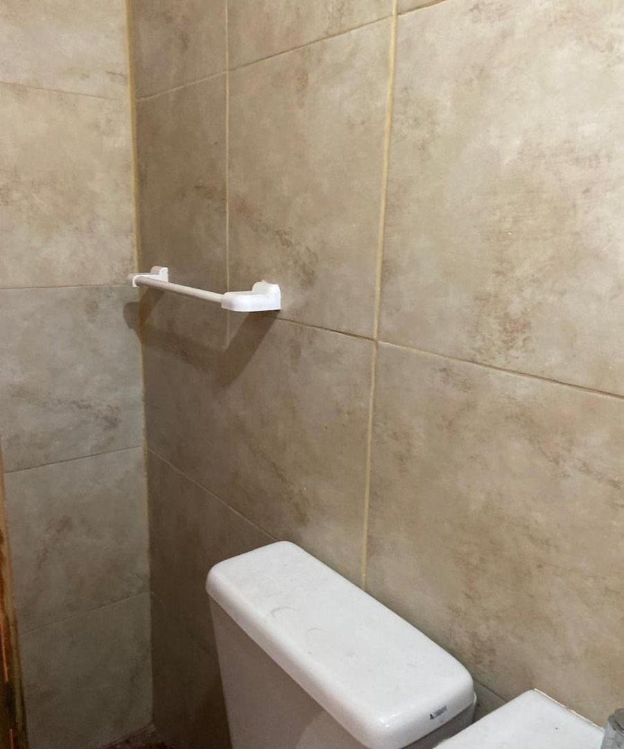 Foto de VENTA DE SEIS CASAS EN LOMAS DE ZAMORA INVERSION, imagen 1