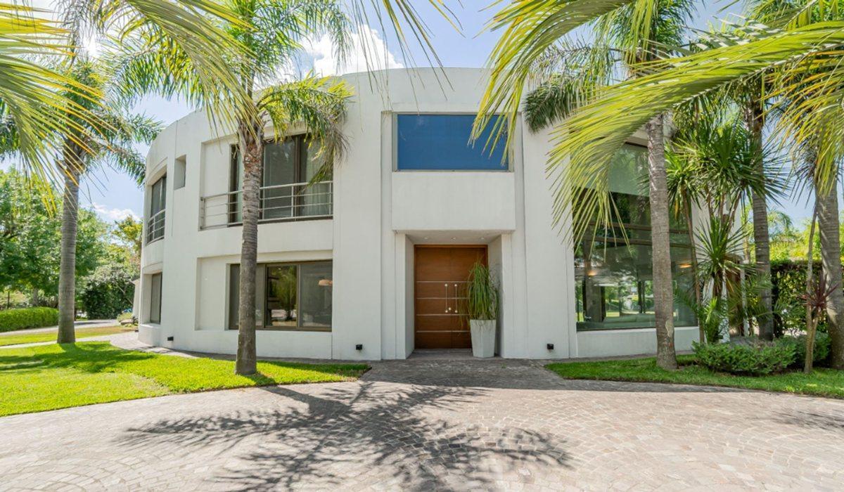 Foto de Casa en Venta 6 ambientes en Barrio Septiembre, imagen 1