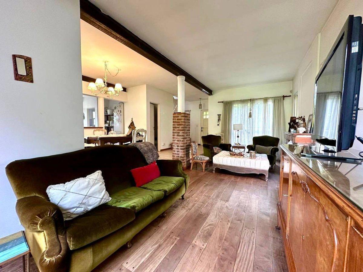 Foto de Casa en Venta 4 amb Barrio Los Angeles Village, imagen 4