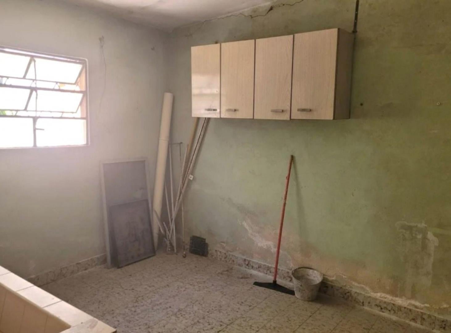Foto de VENTA CASA 4 AMB EN VILLA BALLESTER, APTA CREDITO, imagen 4