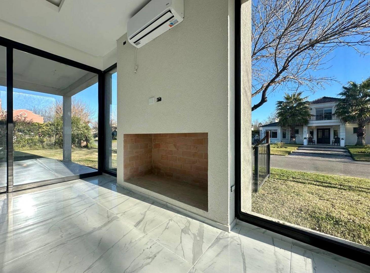 Foto de Casa en Venta 5 amb en Haras Santa Maria, imagen 3