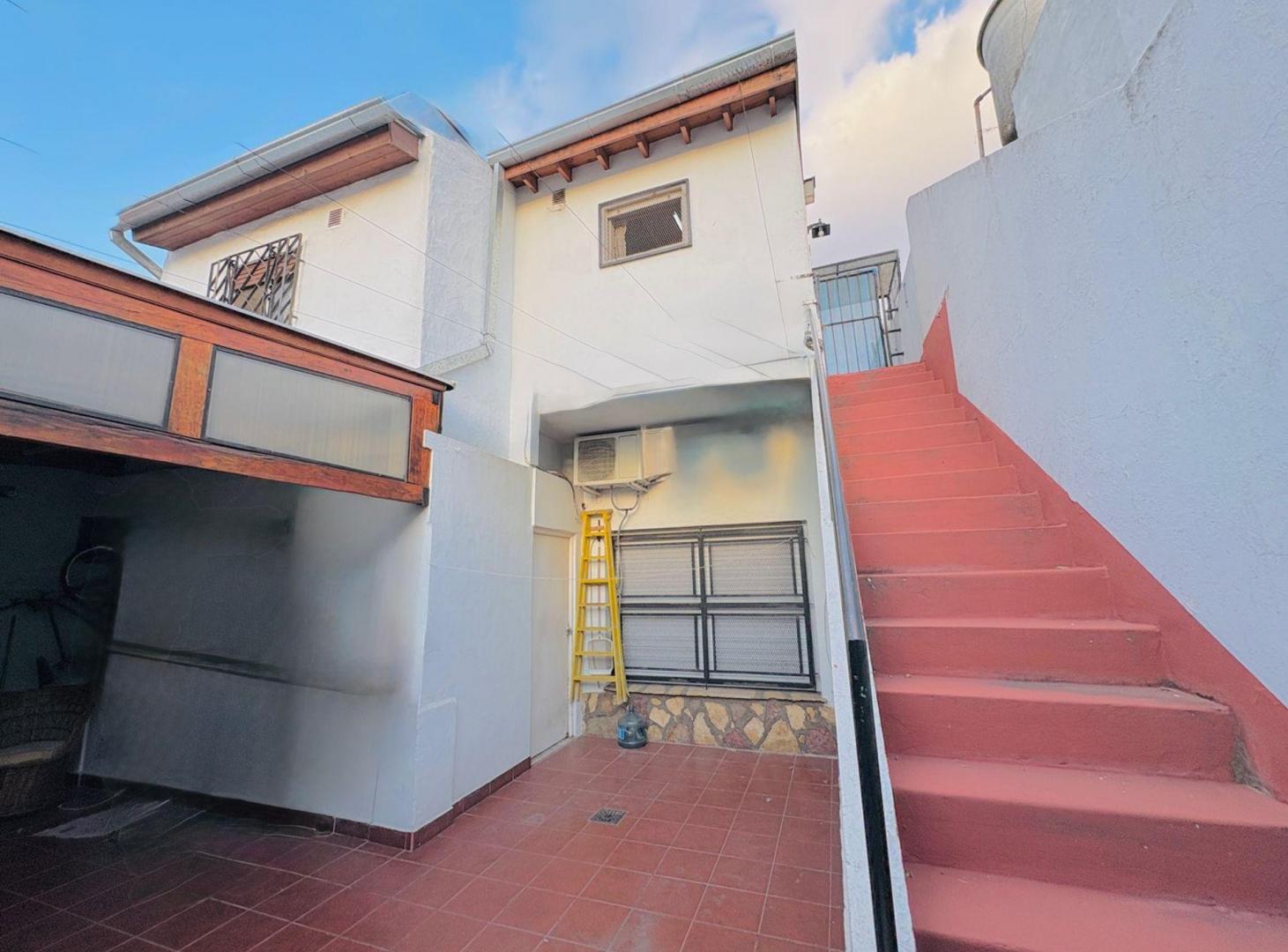 Foto de VENTA CASA 3 DORMITORIOS 2 COCHERAS VILLA ADELINA, imagen 4