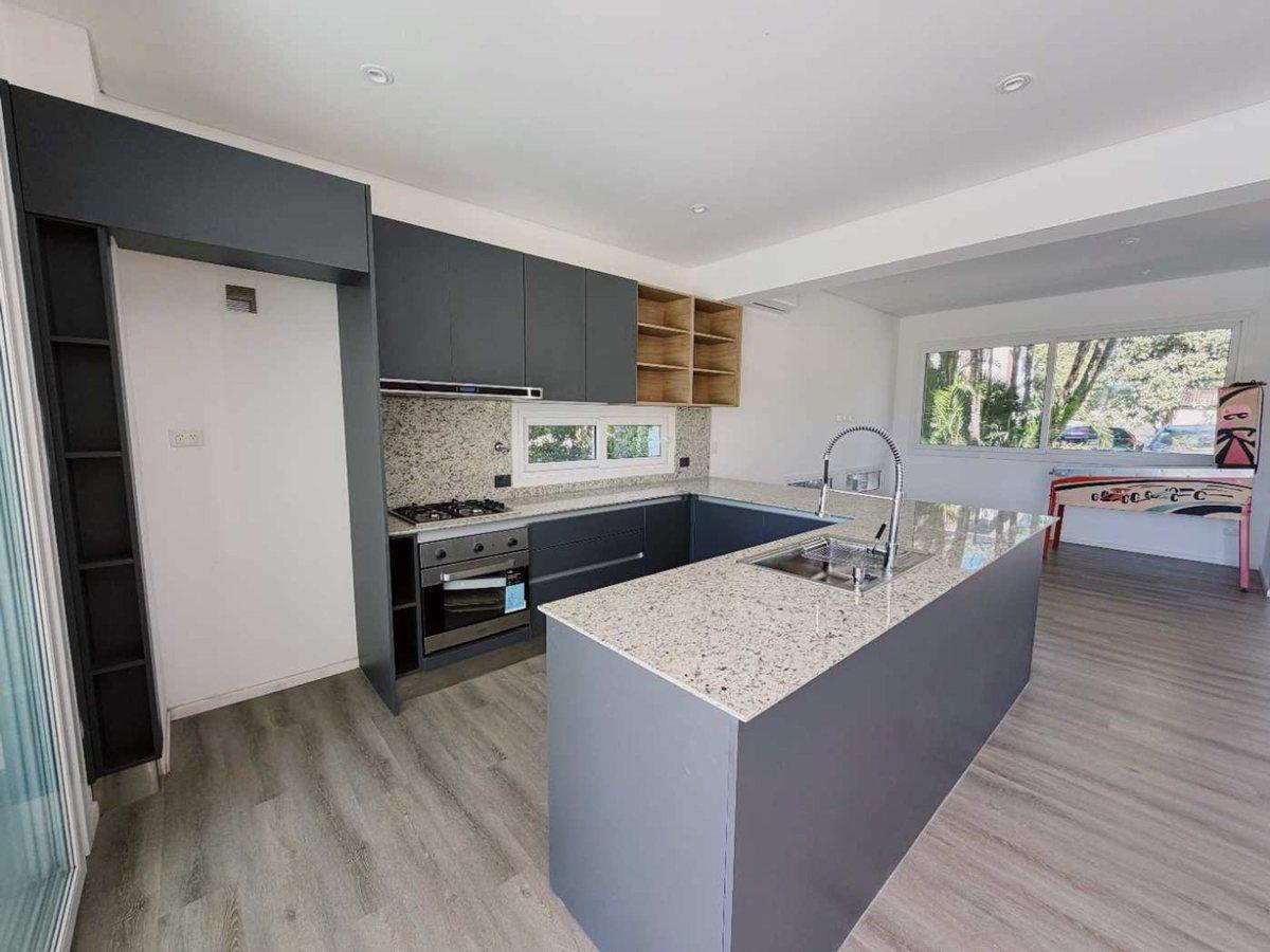 Foto de CASA EN VENTA 4 AMB. A ESTRENAR CON PILETA PACHECO, imagen 4