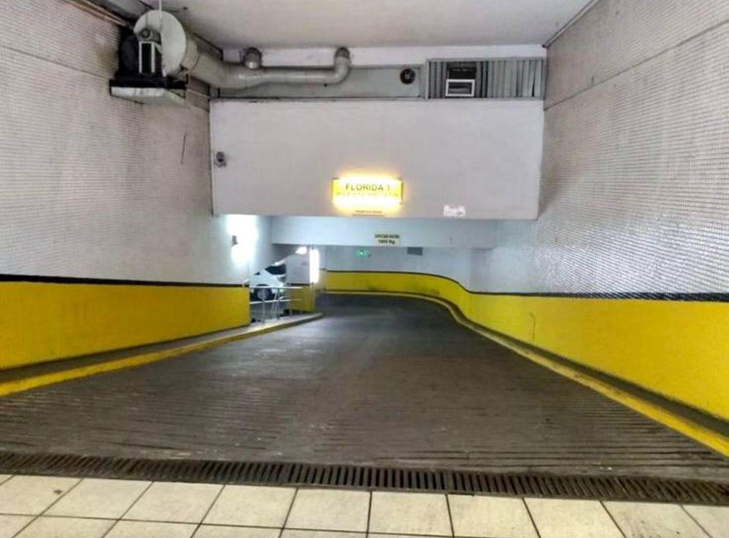 Foto de Cochera en Venta/Alquiler en Microcentro, imagen 4