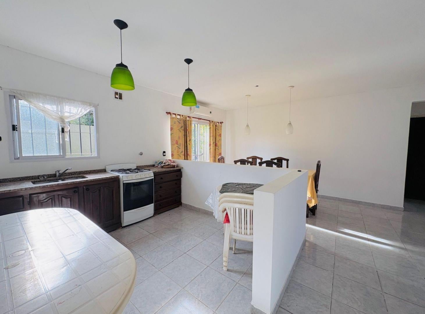 Foto de VENTA CASA 3 DORMITORIOS CON GRAN JARDIN, imagen 2
