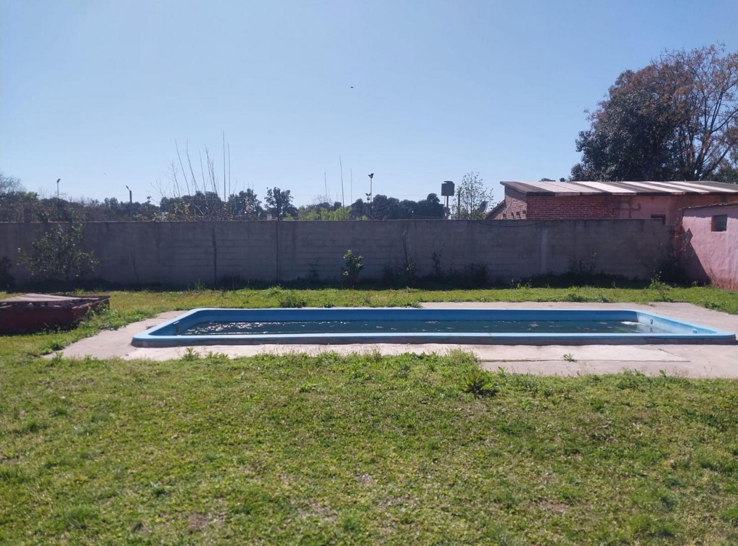 Foto de Venta de terreno en Zarate con casa y pileta, imagen 4