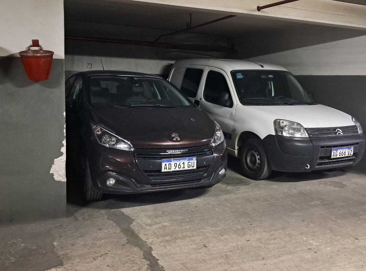 Foto de VENTA COMODA COCHERA EN MICROCENTRO, imagen 2