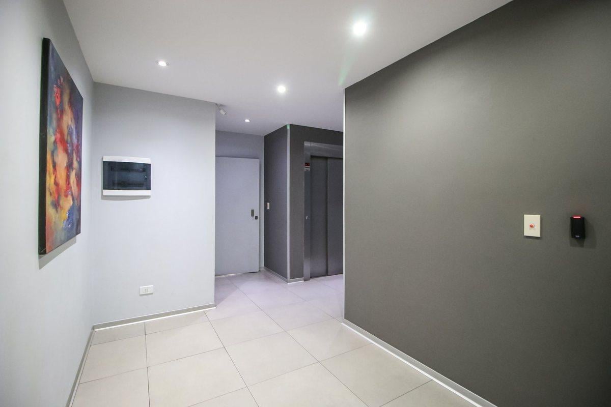 Foto de Venta Monoambiente luminoso con balcon Monserrat, imagen 3