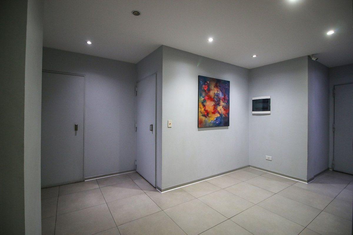 Foto de Venta Monoambiente luminoso con balcon Monserrat, imagen 4