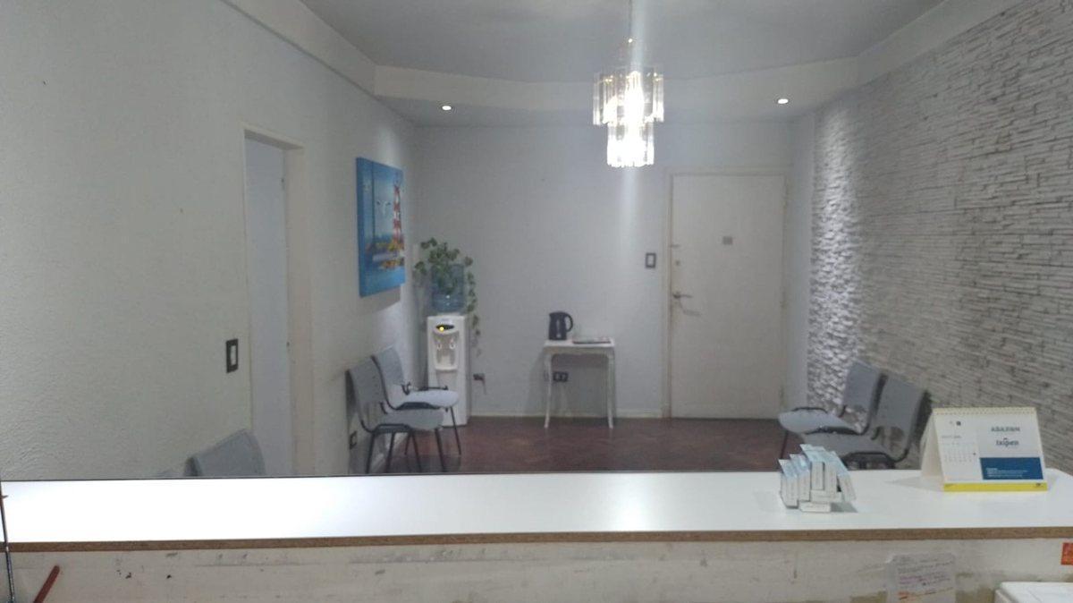 Foto de VENTA DEPARTAMENTO 4 AMBIENTES CON PATIO BARRACAS, imagen 1